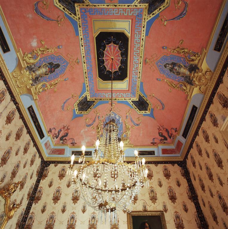 Palazzo Leuzzi B&B Ґалатоне Номер фото
