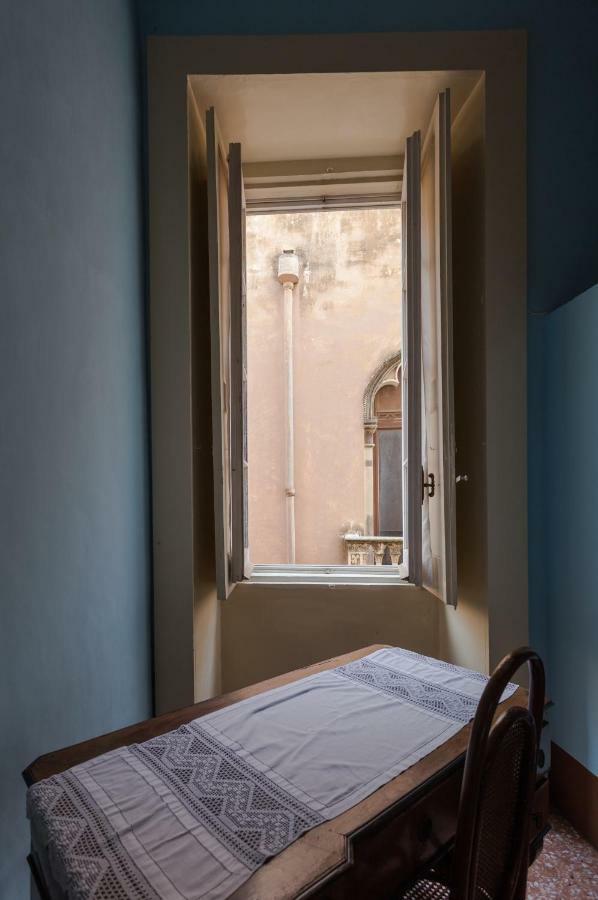Palazzo Leuzzi B&B Ґалатоне Екстер'єр фото